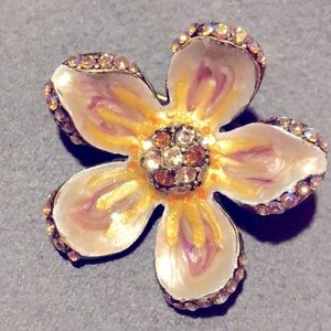 New beautiful Dogwood pin Jay Strongwater